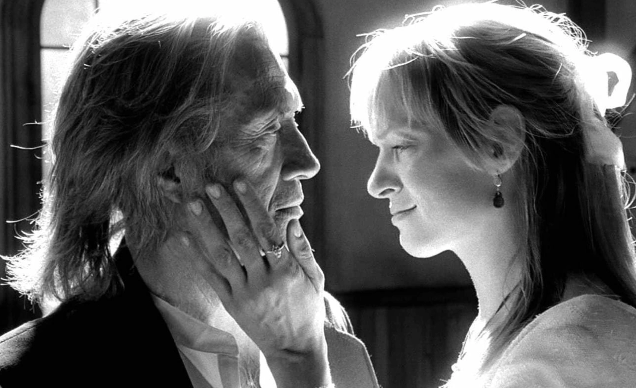 Дэвид Кэрредин и Ума Турман. Кадр из фильма «Убить Билла 2» (2004)