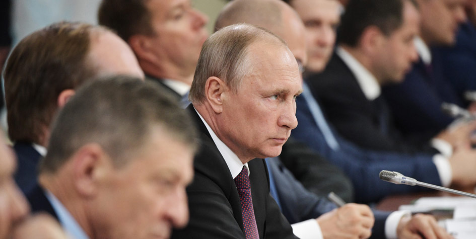 Президент РФ Владимир Путин на заседании Совета при президенте РФ по развитию местного самоуправления