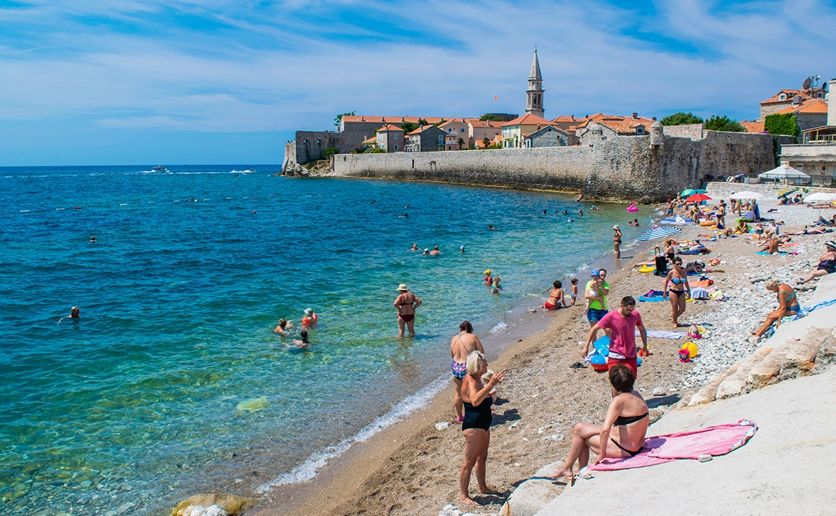 Jana Janina / Shutterstock