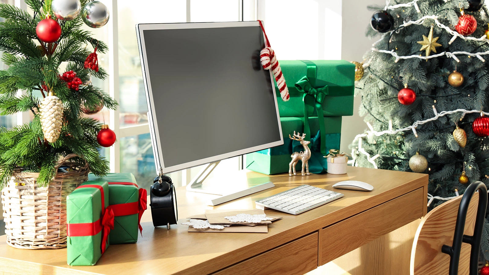 Россиянам объяснили, могут ли урезать зарплату из-за праздников