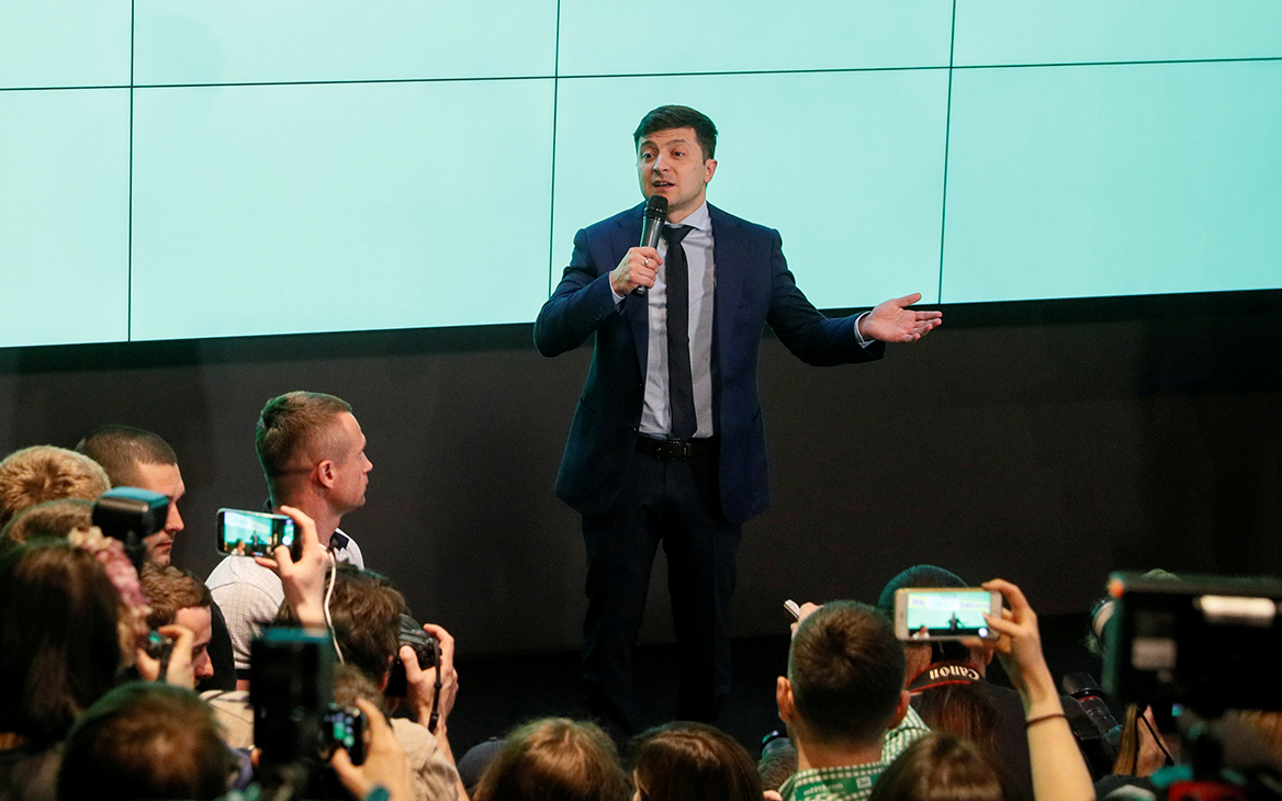 Эксперты оценили шансы Зеленского и Порошенко на дебатах