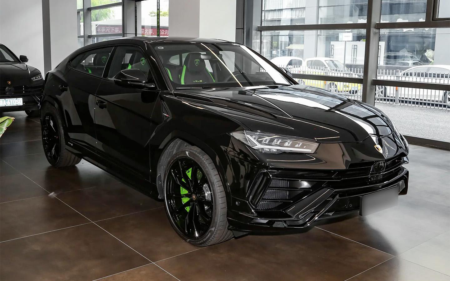 Аварийные машины и продажи «люкса». Самое важное из телеграма Autonews
Аварийные машины и продажи «люкса». Самое важное из телеграма Autonews