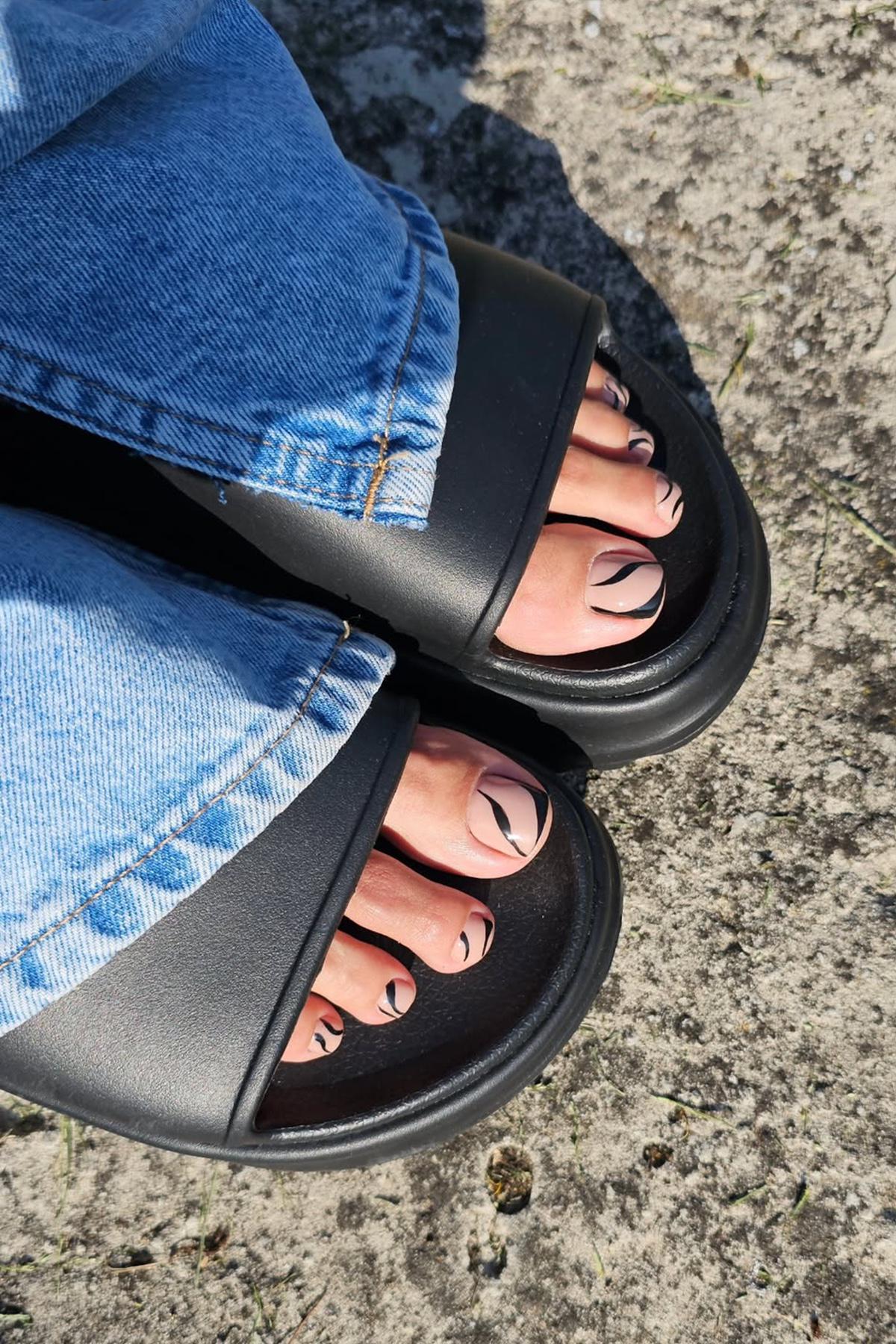 Такой дизайн добавляет образу современности и динамики