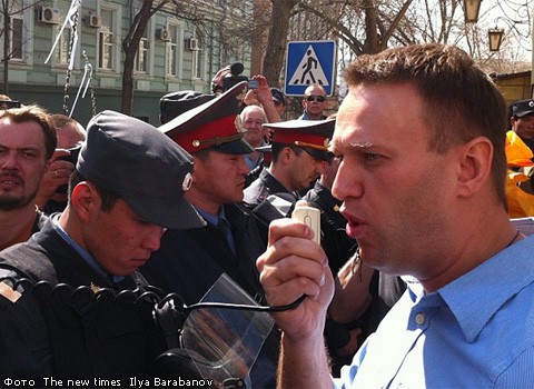 Митинги в Астрахани за и против Олега Шеина