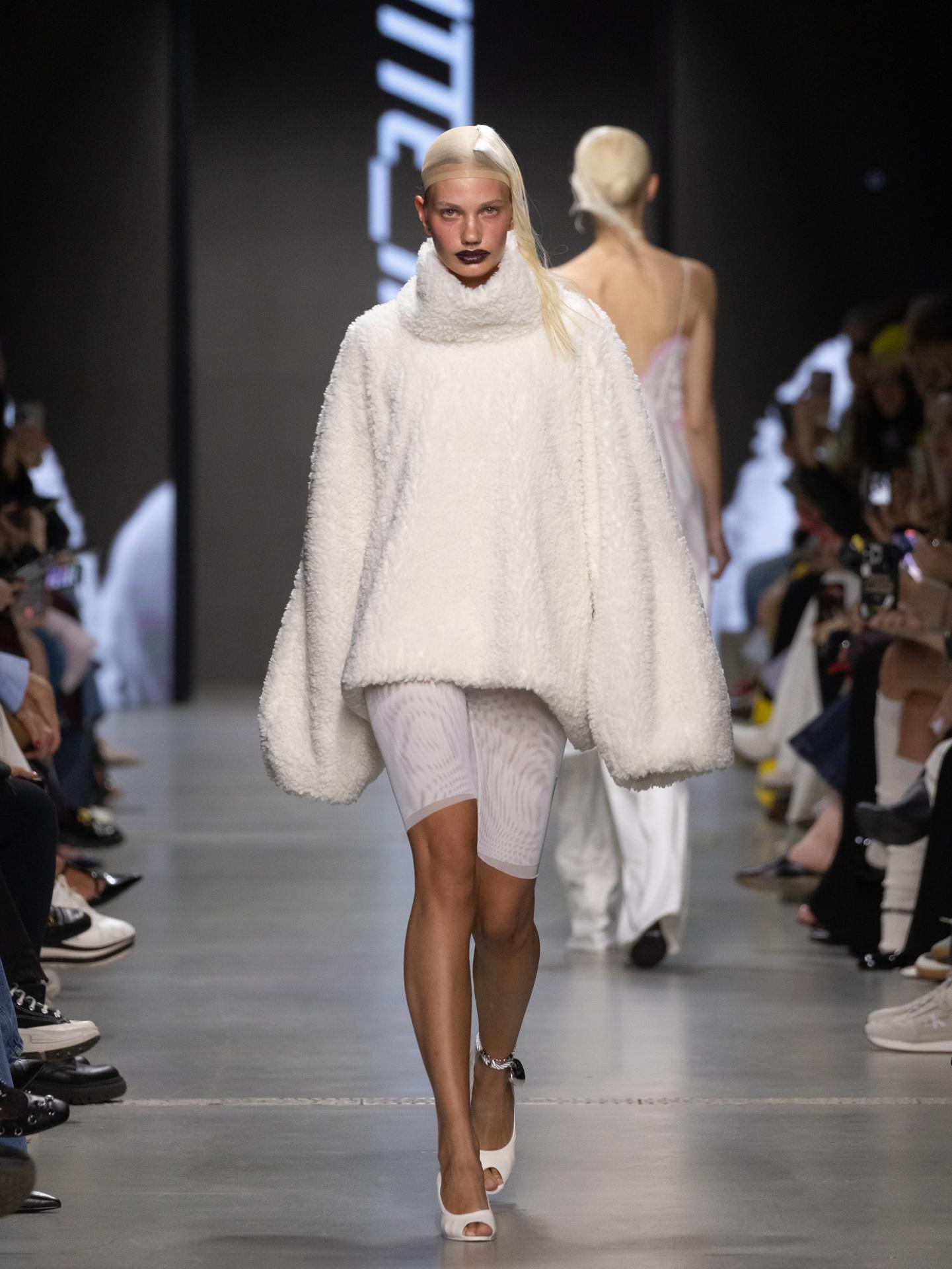 Показ Bitte Ruhe