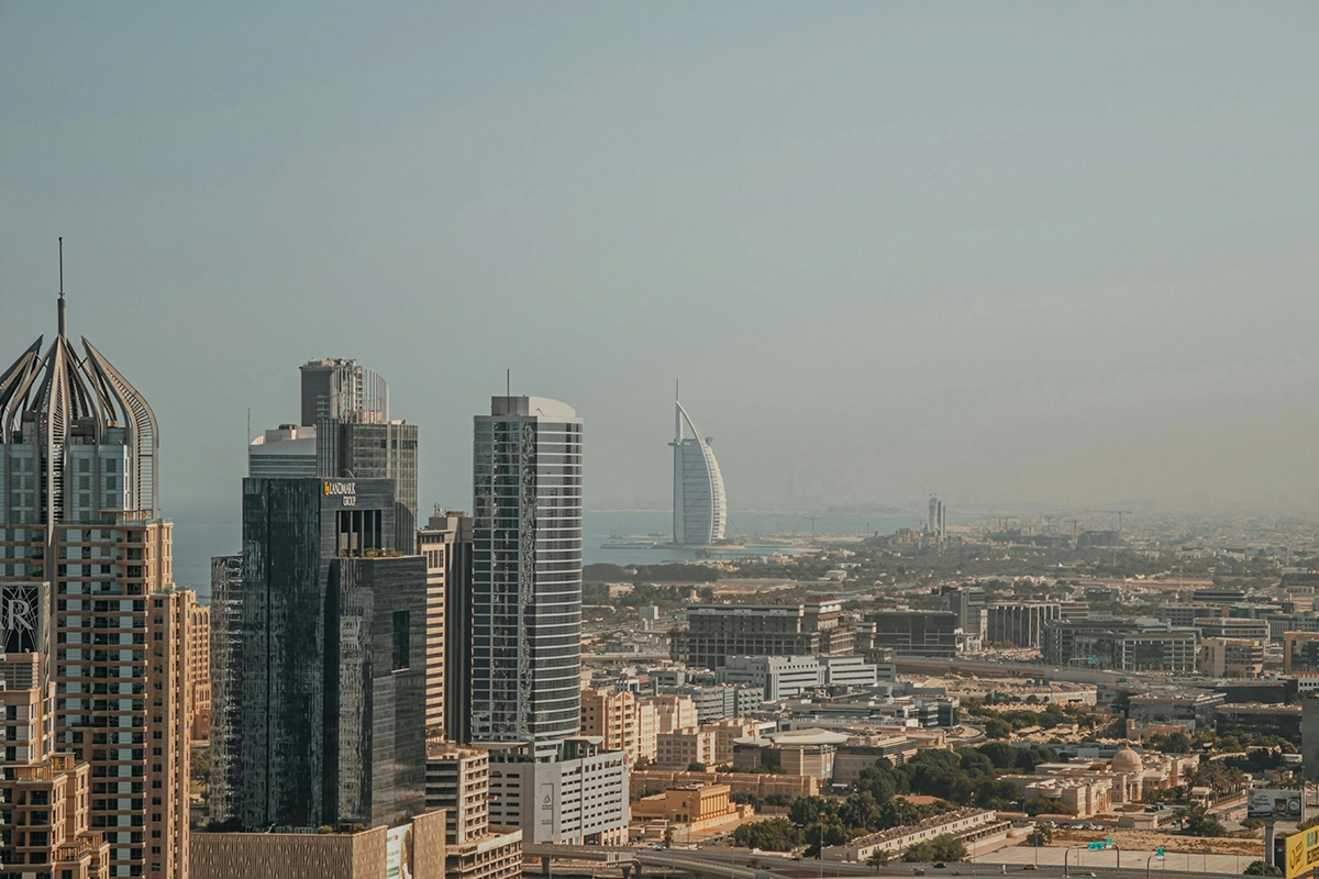 В правительстве Саудовской Аравии опровергли данные о том, что королевство может снять 73-летний запрет на продажу и распитие алкоголя