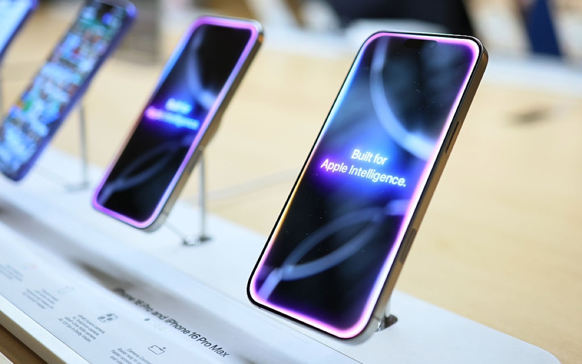 iPhone 16