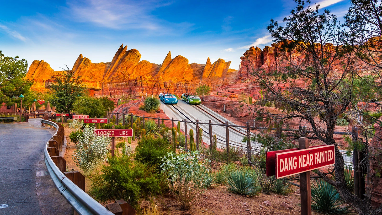 Аттракцион Radiator Springs Racers 