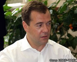 Д.Медведев ответил в twitter противникам закона "О милиции"