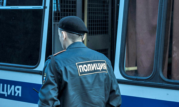 Охрана VIP-кортежа избила водителя в центре Москвы