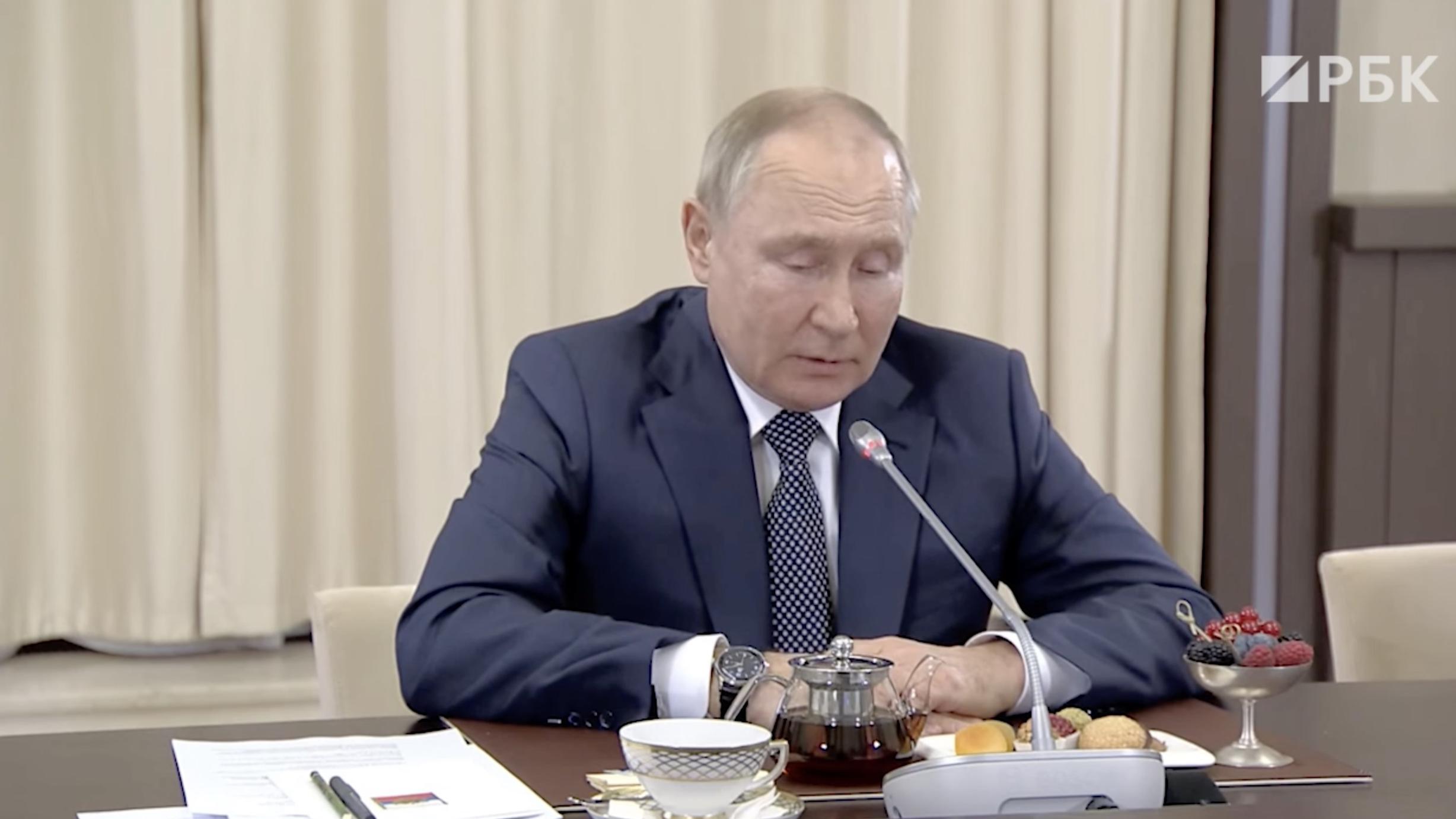 Путин заявил, что разделяет боль матерей от потери сыновей в спецоперации