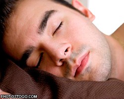 Ученые: Усталость можно побороть, накопив сон заранее 