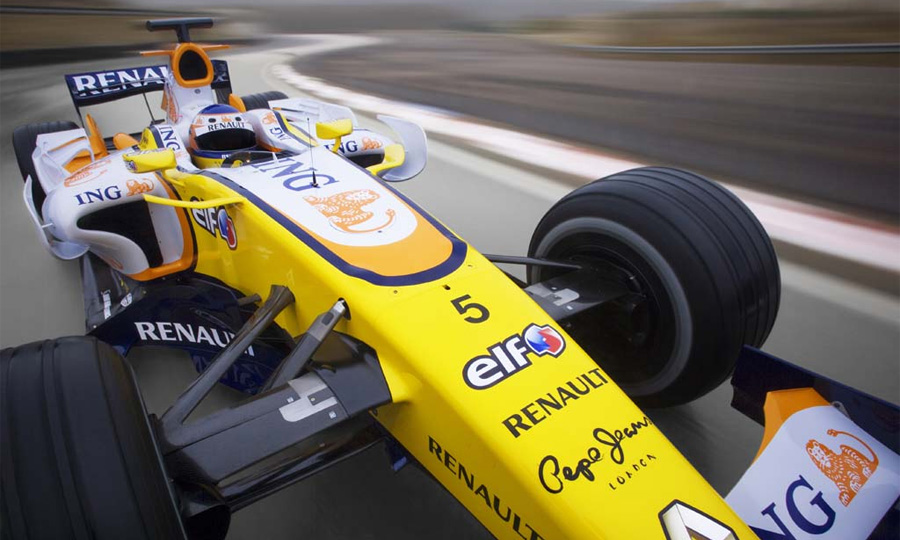 Renault обвинили в сговоре с FIA