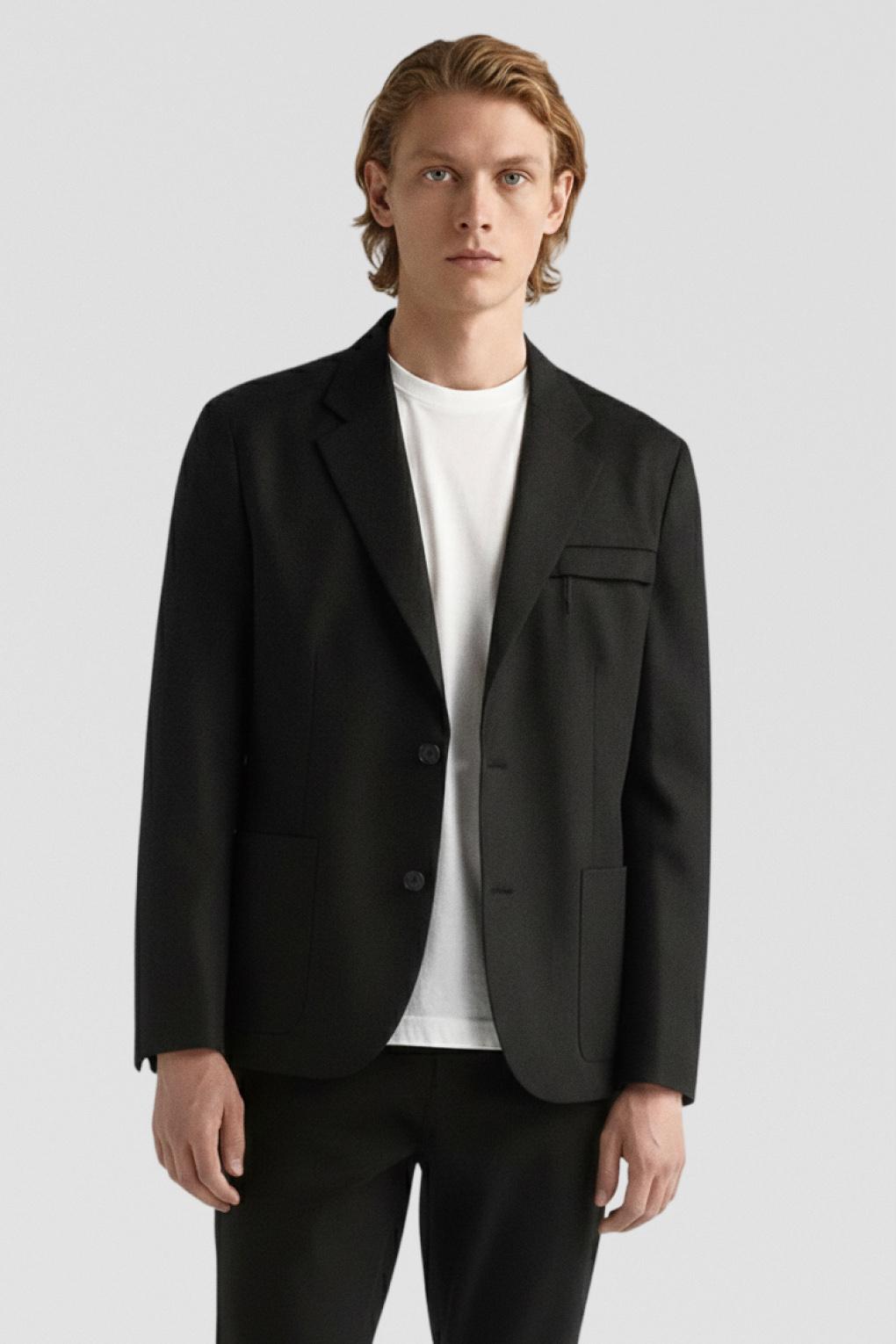 Пиджак с накладными карманами Boss, 44 990 руб.