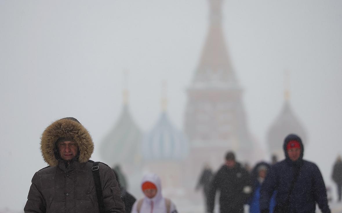 Москву накроет снегопад с порывами ветра до 17 м/с