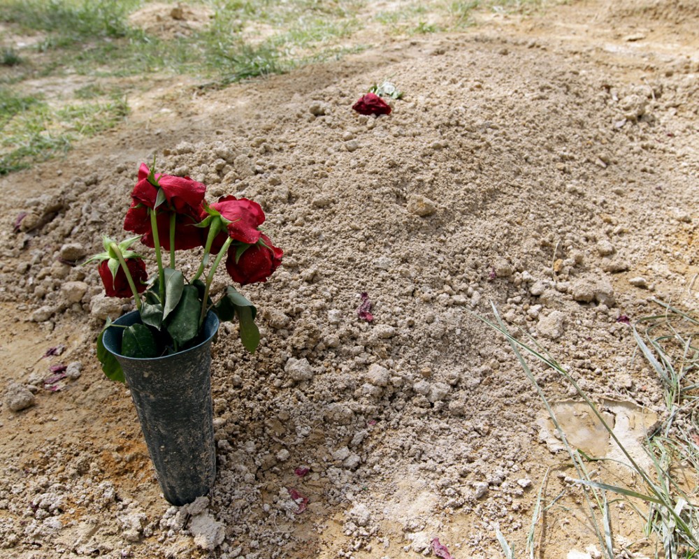 Цветы на могилах мусульман