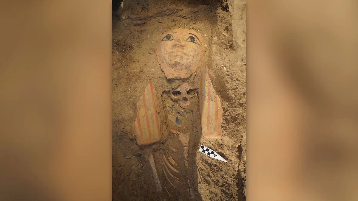 <p>В ходе раскопок в Саккаре под руководством Нозому Каваи нашли несколько древнеегипетских гробниц. Они относятся к разным династиям<br />
&nbsp;</p>