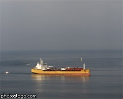 У берегов Омана взорвался японский нефтяной танкер