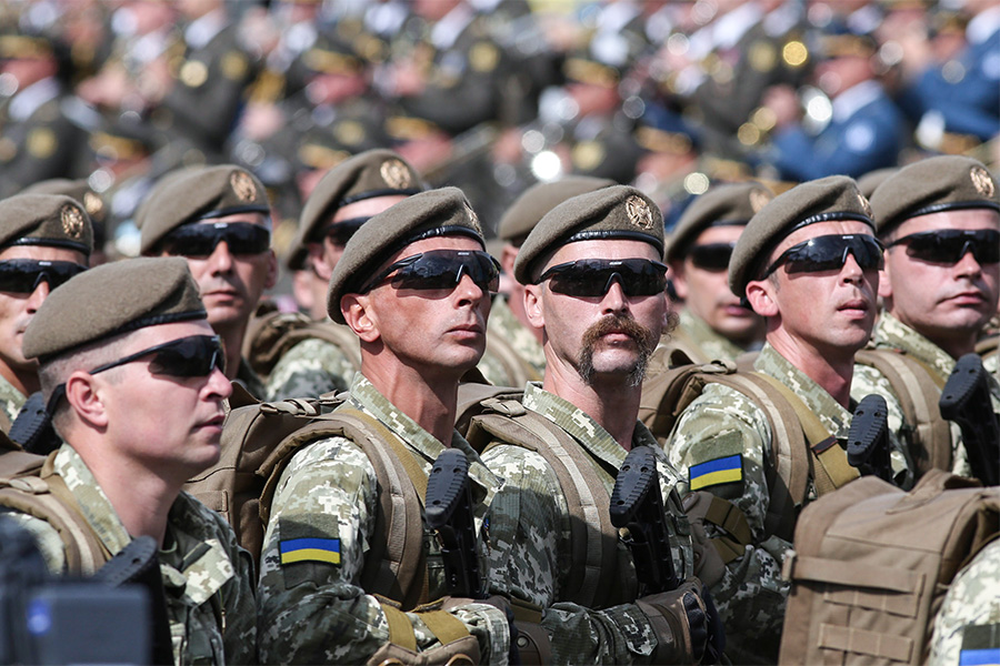 За правопорядок во время парада отвечали около 7 тыс. силовиков. В связи с празднованием Дня независимости перекрыт центр Киева, движение транспорта будет ограничено до 28 августа.