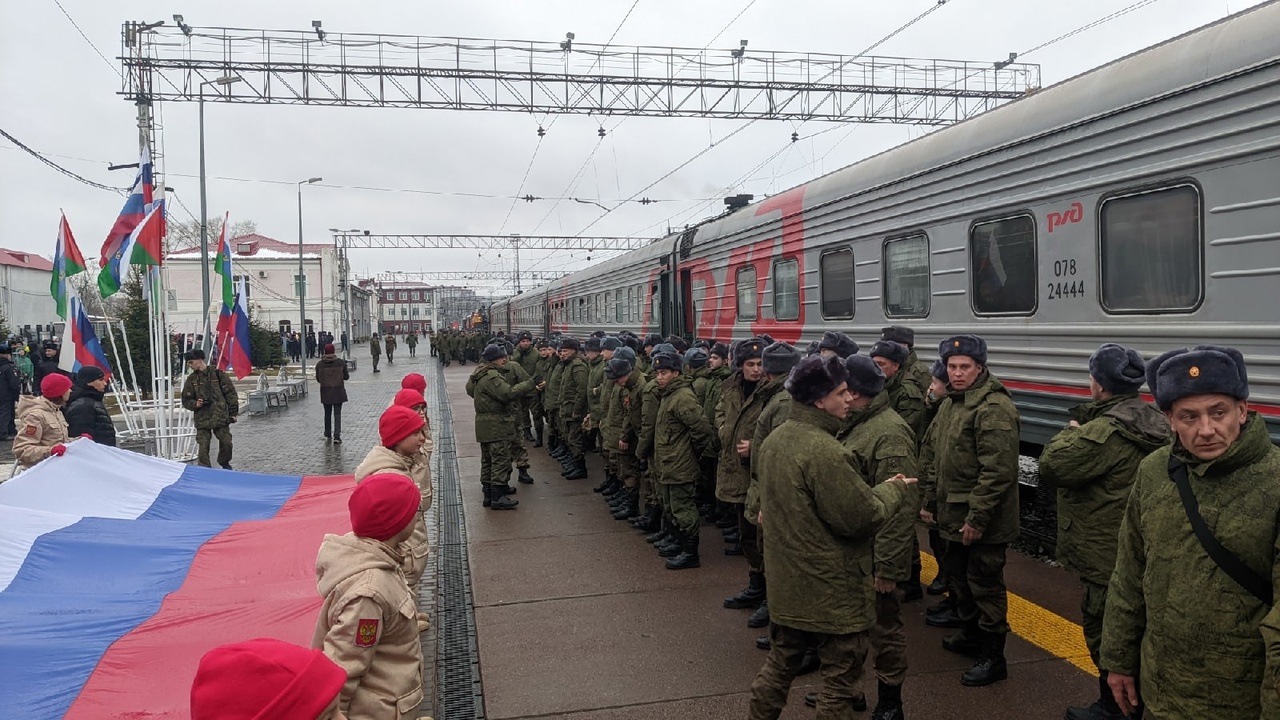 Из Тюмени в зону СВО отправился саперный батальон