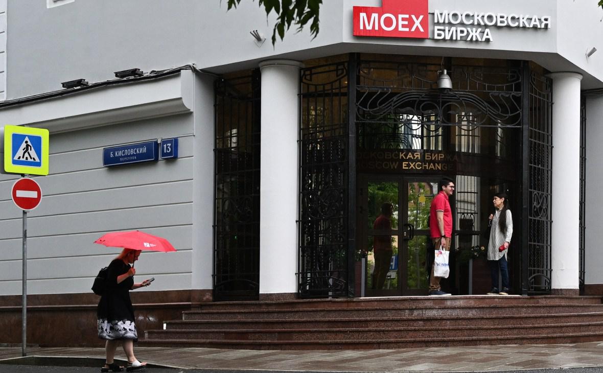 На рынке акций обвал из-за дивидендов. Когда он прекратится