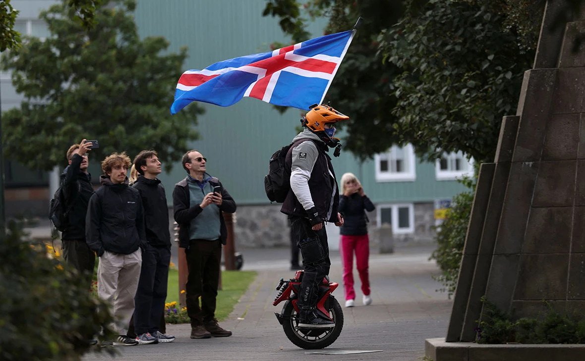 Leonhard Foeger / Reuters