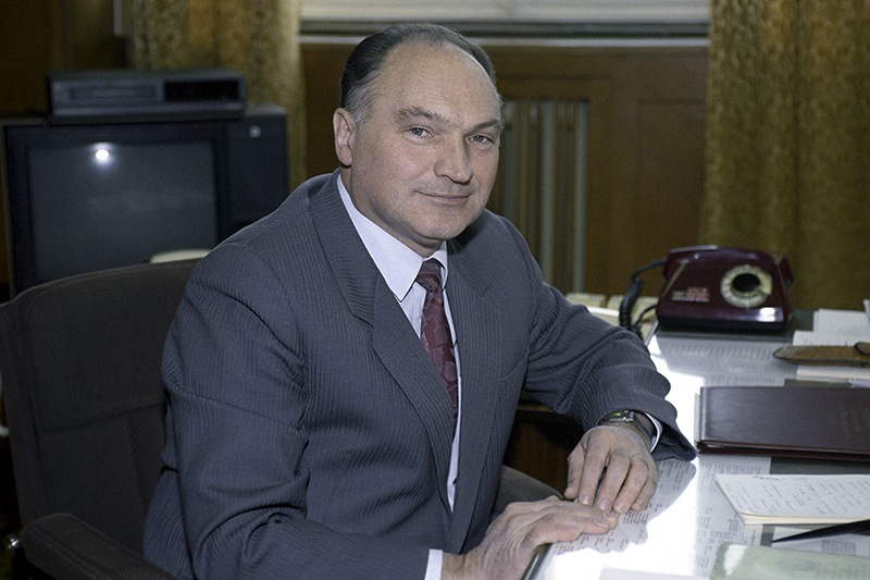 Министр связи Владимир Булгак


