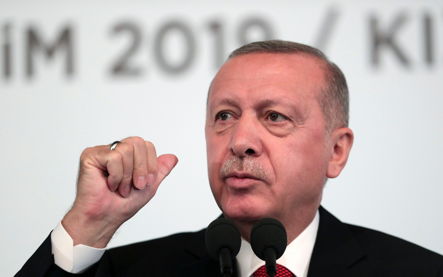 Эрдоган пригрозил США в одиночку начать операцию в Сирии