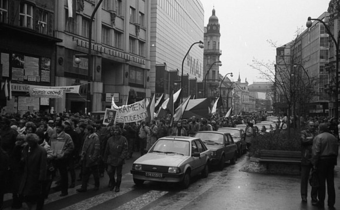 Как 35 лет назад прошла «бархатная революция» в Чехословакии