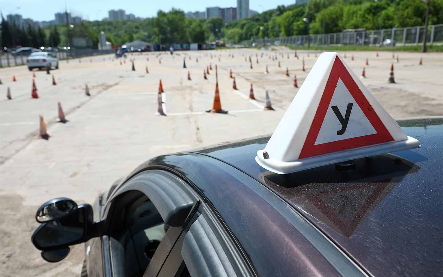 Обучать матерей вождению призвали за счет маткапитала. Чего ждать