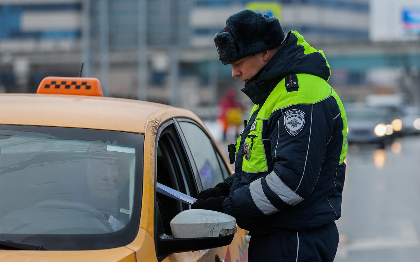 Штрафы за перевозку детей без автокресла выросли. Закон принят