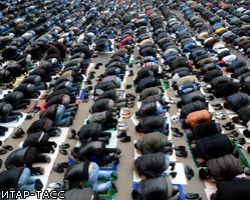 50 тыс. мусульман парализовали движение по пр-ту Мира в Москве