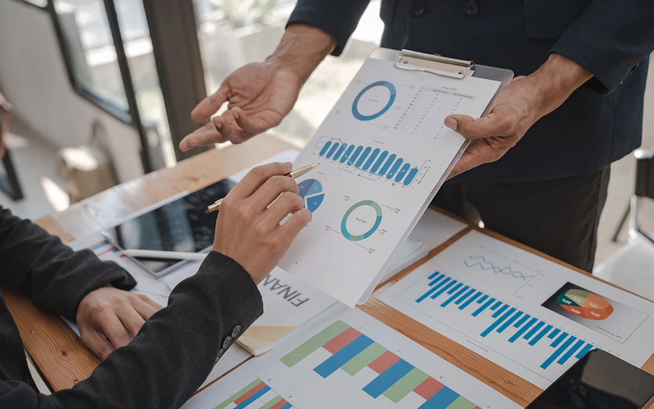 После проверки действия рекламодателем CPA-сеть начисляет партнеру оговоренное вознаграждение