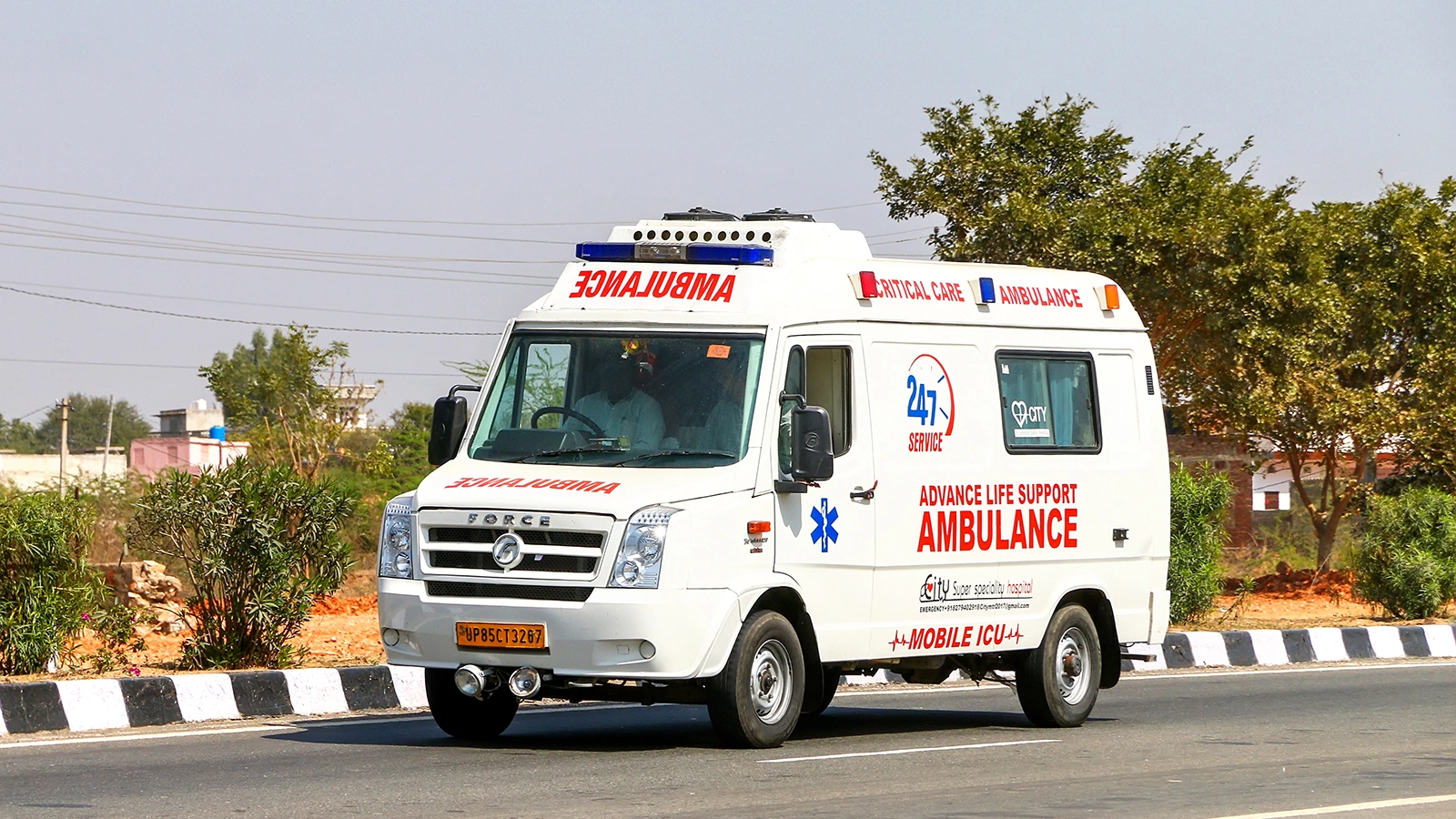 В Индии девочка выполнила 100 приседаний по требованию педагога и умерла