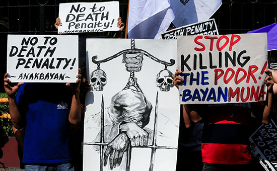 Протесты против законопроекта о смертной казни на Филиппинах. Март 2017 года


