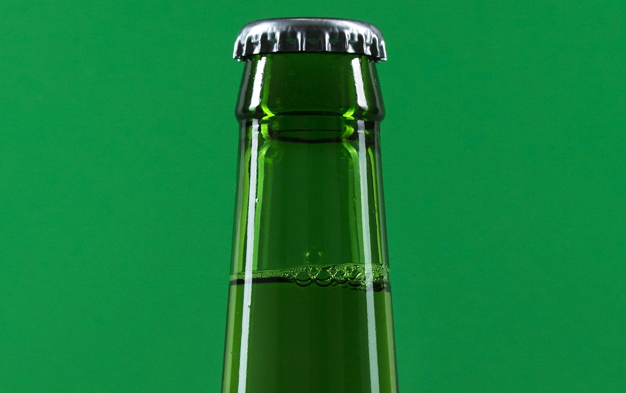 В Швеции выпустили бутылку высотой 12 мм с каплей пива внутри