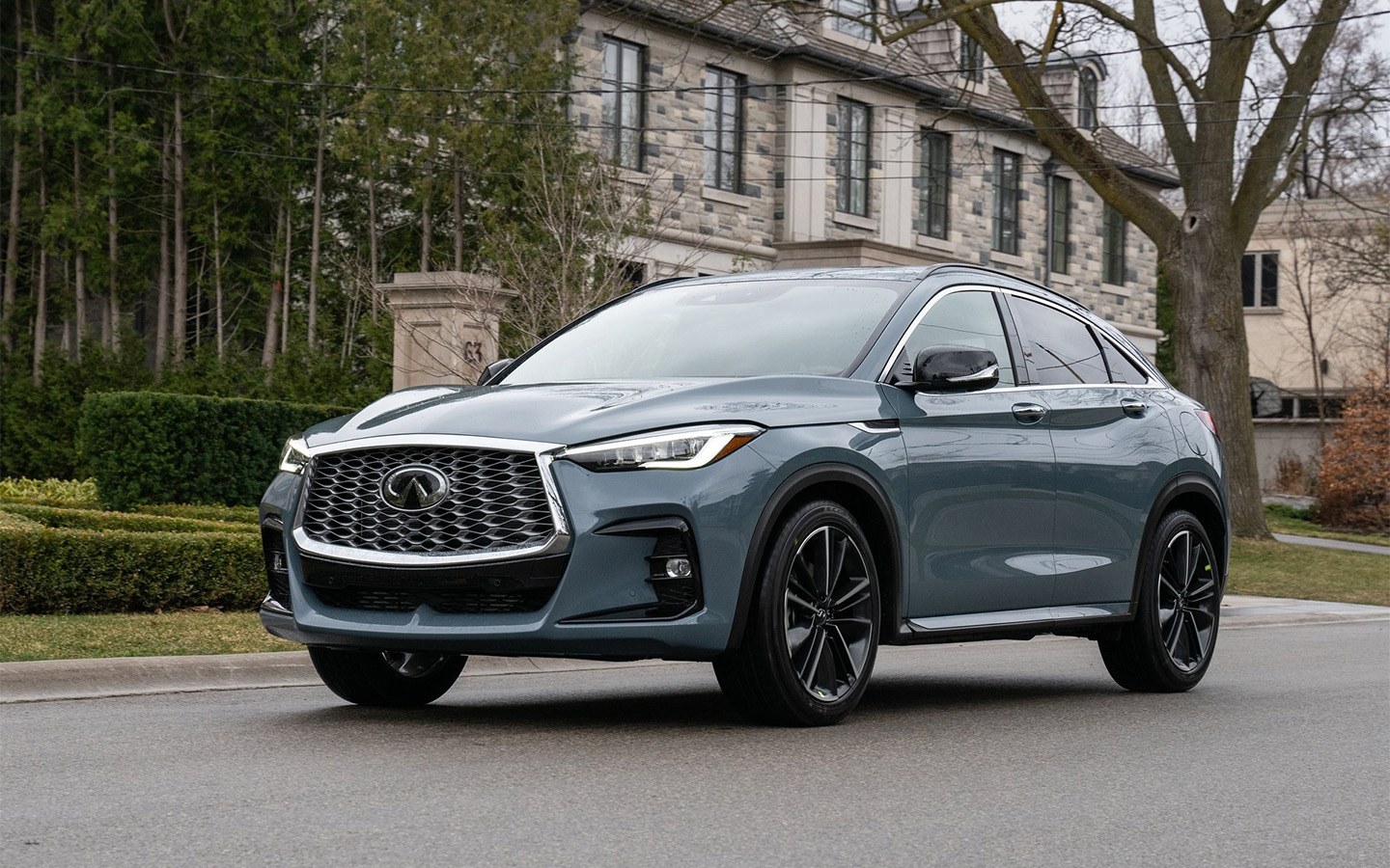 Infiniti QX55
