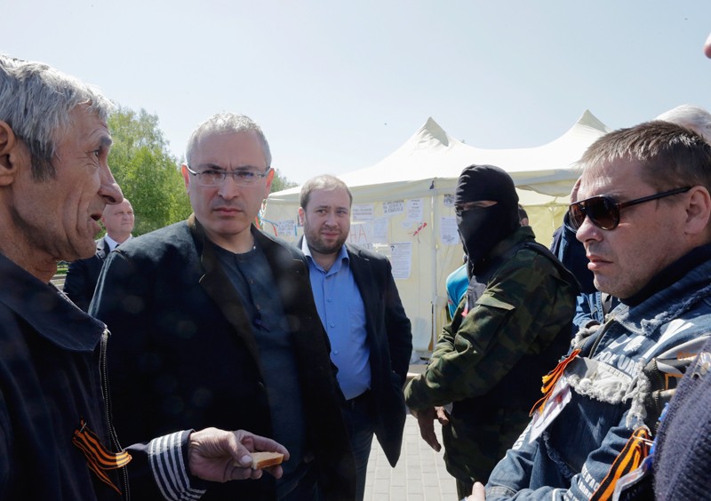 Ходорковский встретился в Донецке с олигархами и лидером повстанцев