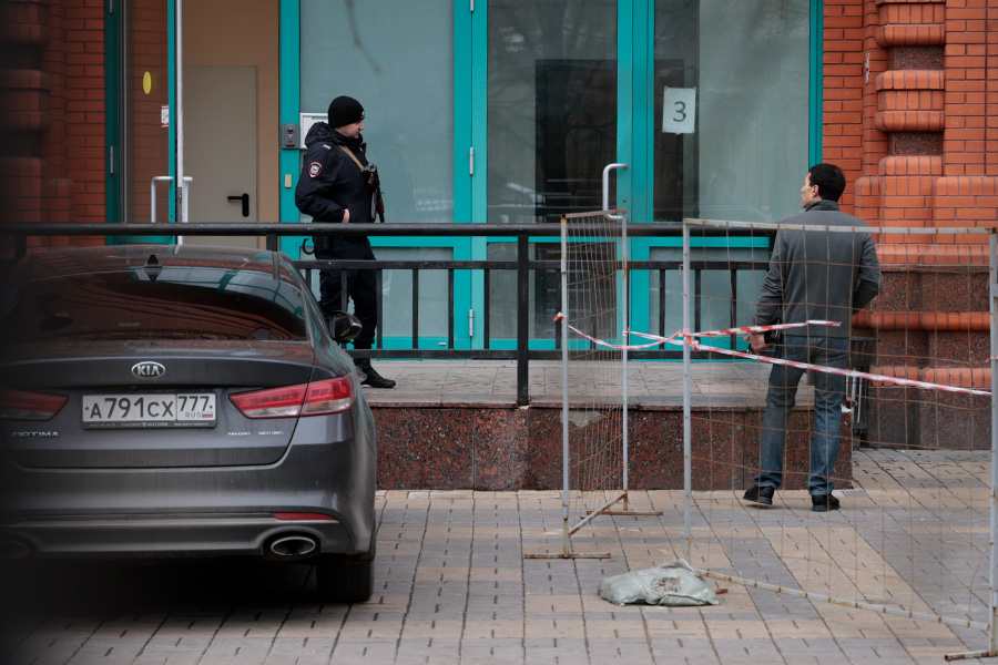 &laquo;Очевидно, что взрыв был заранее подготовлен&raquo;,&nbsp;&mdash; рассказали РБК в правоохранительных органах. Основная версия следствия&nbsp;&mdash; заказное убийство.