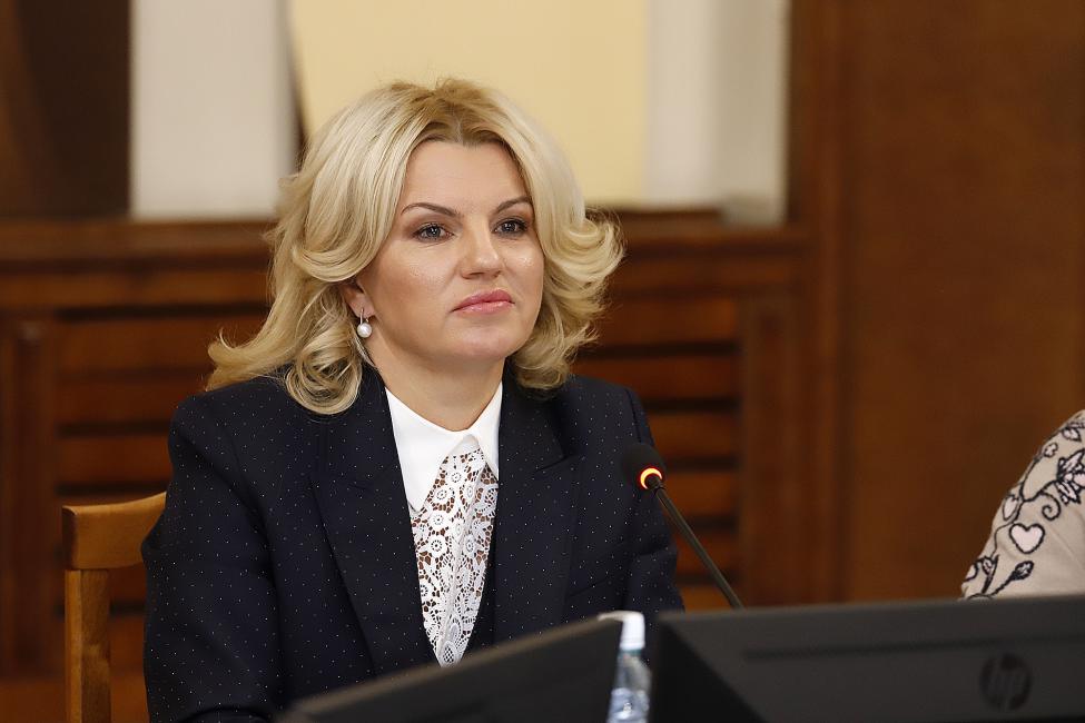 Вице-спикер Заксобрания Новосибирской области, глава бюджетного комитета Ирина Диденко (Фото: пресс-служба областного парламента)