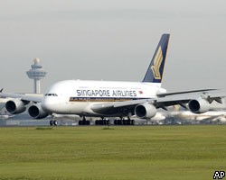Airbus A380 отправился в первый коммерческий рейс 