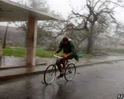 Миллион техасцев эвакуировано из-за урагана "Айк"