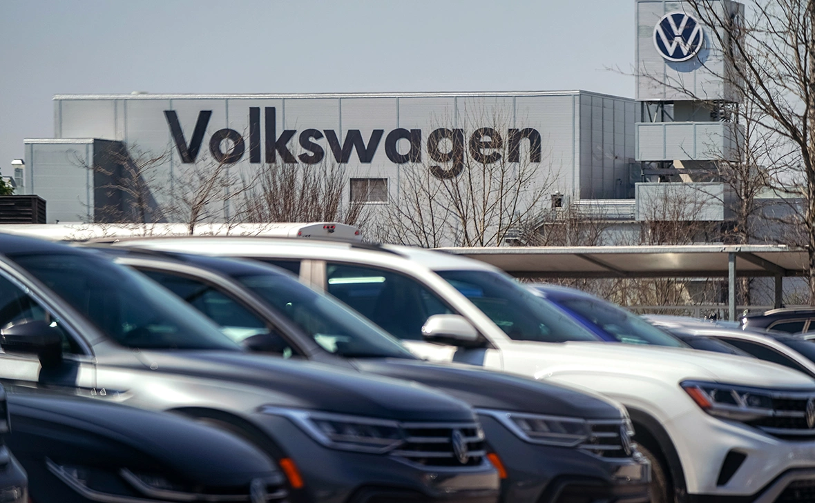 Elijah Nouvelage / Getty Images