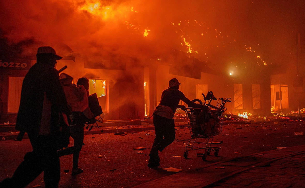 Zo Andrianjafy / Reuters