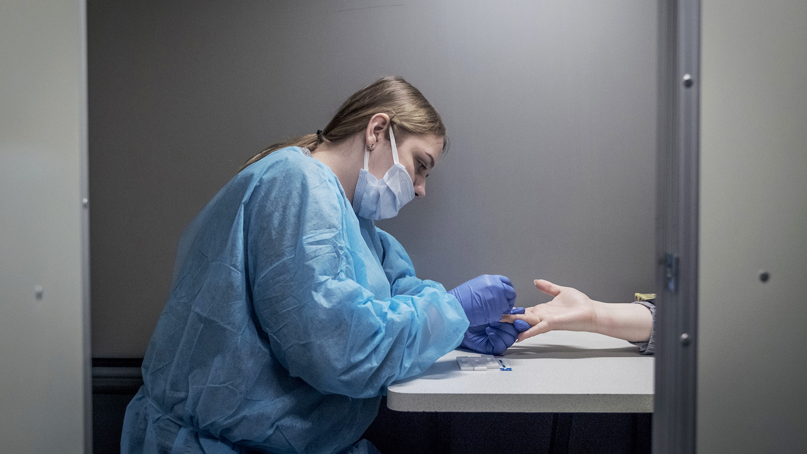 «Эту эпидемию не спрячешь»: 1 декабря — Всемирный день борьбы со СПИДом