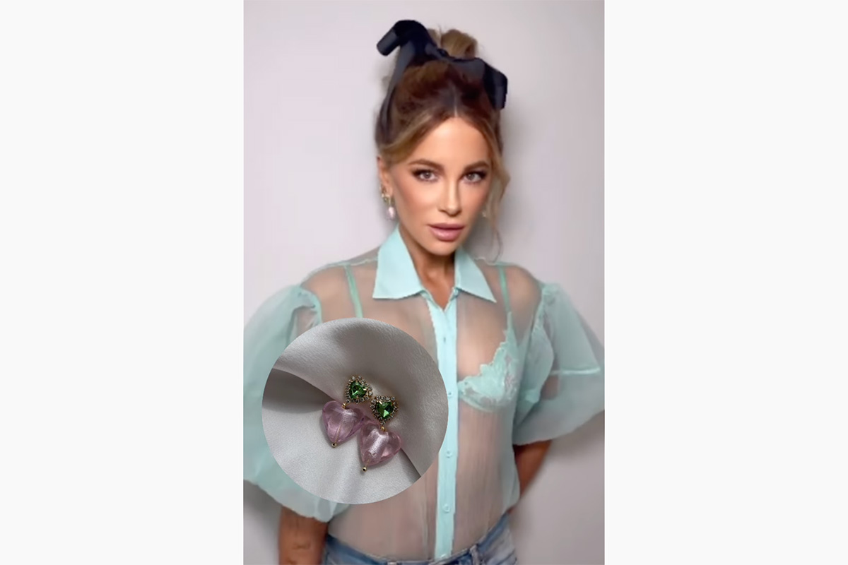 Студенттер бойдақ кешіне стриптизшілерді онлайн бейнеге шақырады