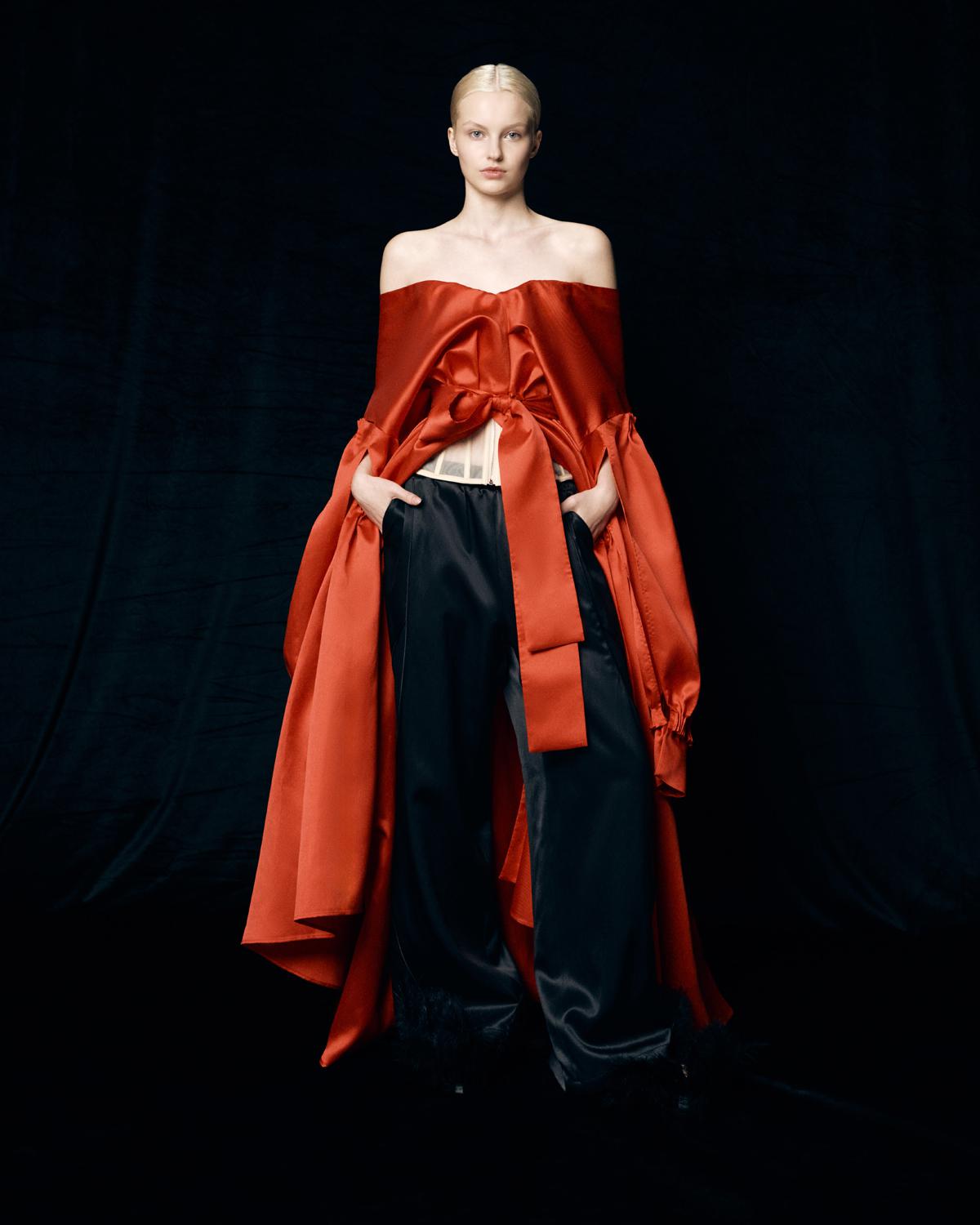 Коллекция «Мета-сказка» в честь 25-летия модного дома Alena Akhmadullina