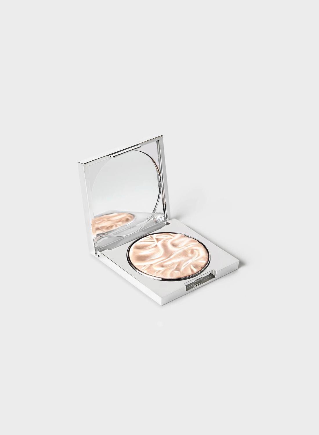 Хайлайтер для лица и тела &laquo;Дорогое влажное сияние&raquo;, Frozen Light, PMKL, 2900 руб. (&laquo;Лэтуаль&raquo;)