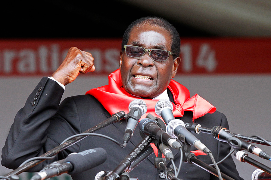 Сколько у власти: 37 лет

Мугабе занял пост премьер-министра страны после выборов в 1980 году. В 1987 году была проведена конституционная реформа, упразднявшая эту должность, а Мугабе стал президентом. С тех пор его переизбирали шесть раз. В ноябре 2017 года военные арестовали Мугабе.
