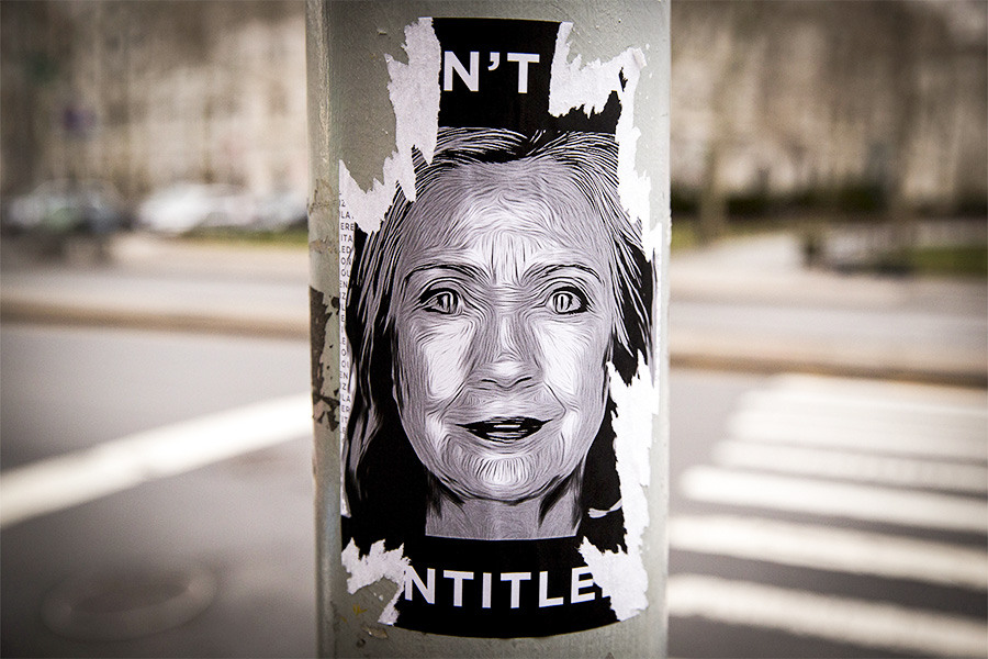 Стикер&nbsp;с изображением&nbsp;Хиллари Клинтон